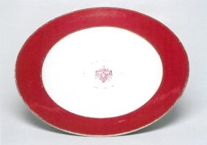 Tav.46 - piatto da portata circolare, 1896 ca, manifattura Richard-Ginori
